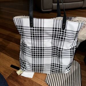 Thirty One Around Town Tote Bag black and white plaid EUC